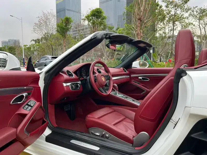 2016 Porsche 718 Boxster 2.0T — миниатюра 8