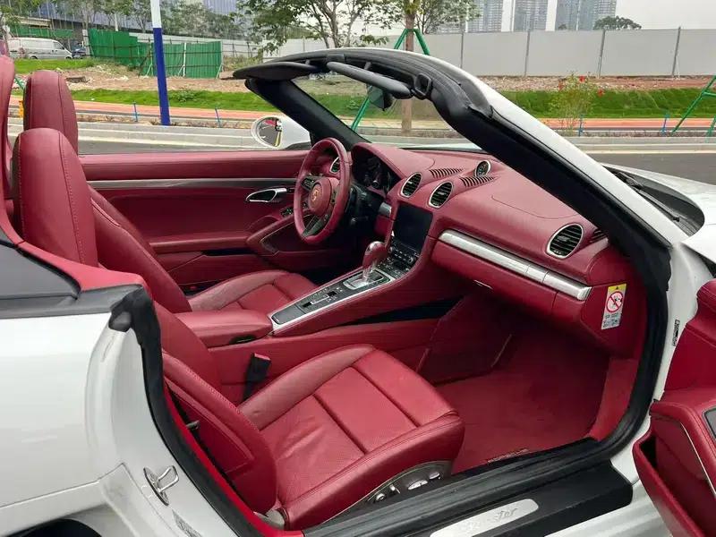 2016 Porsche 718 Boxster 2.0T — миниатюра 9