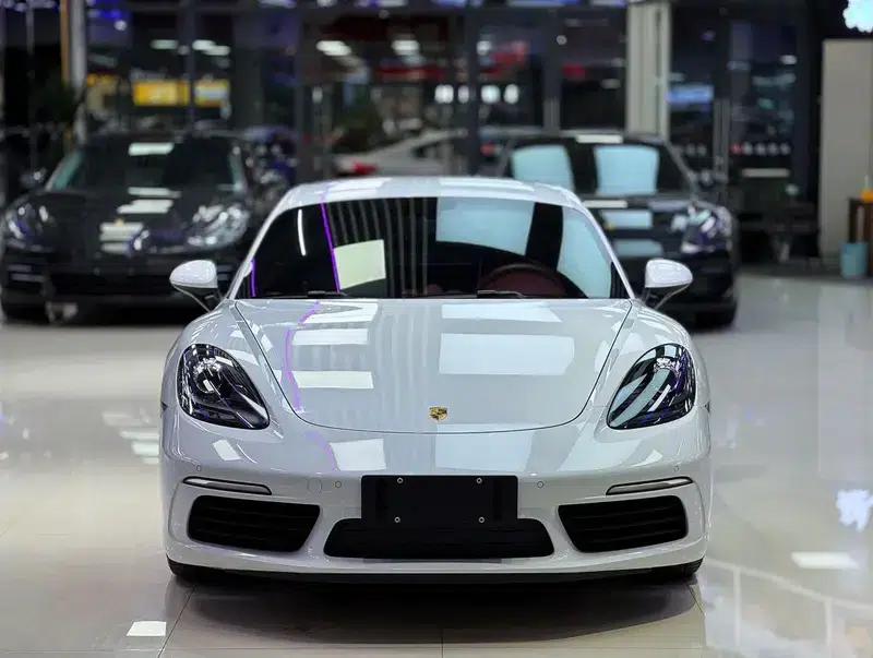 Porsche 718 Cayman 2018 2.0T — миниатюра 2