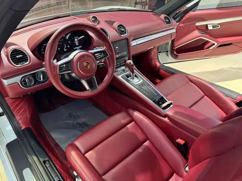 Porsche 718 Cayman 2018 2.0T — миниатюра 9