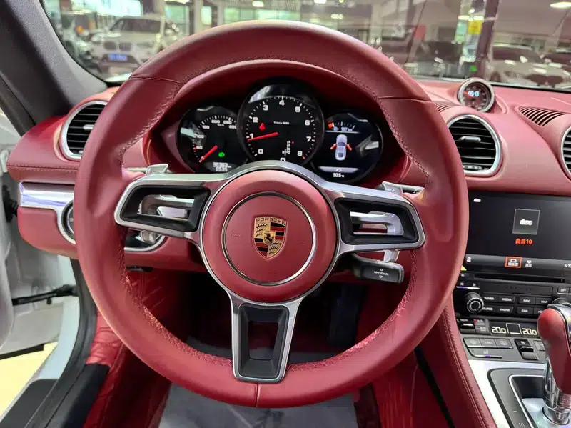 Porsche 718 Cayman 2018 2.0T — миниатюра 10