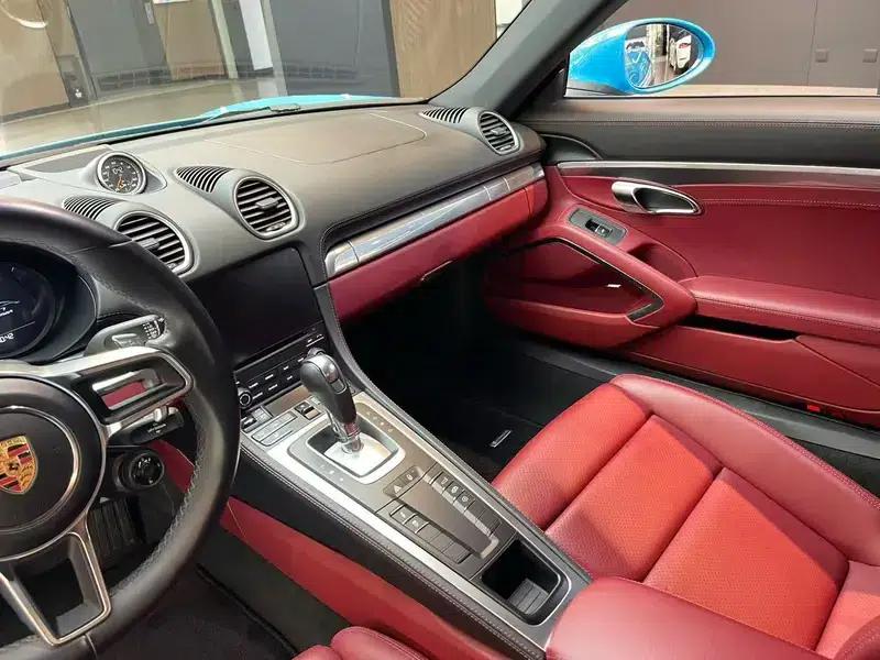 Porsche 718 Cayman 2018 2.0T — миниатюра 17