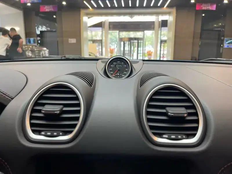 Porsche 718 Cayman 2018 2.0T — миниатюра 10