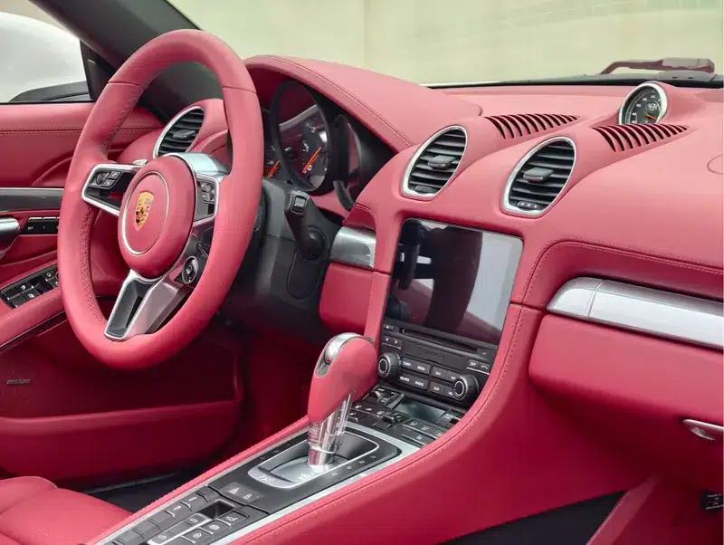 2020 Porsche 718 Boxster 2.0T — миниатюра 11