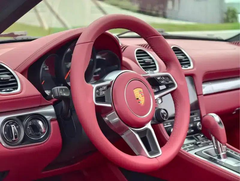 2020 Porsche 718 Boxster 2.0T — миниатюра 13