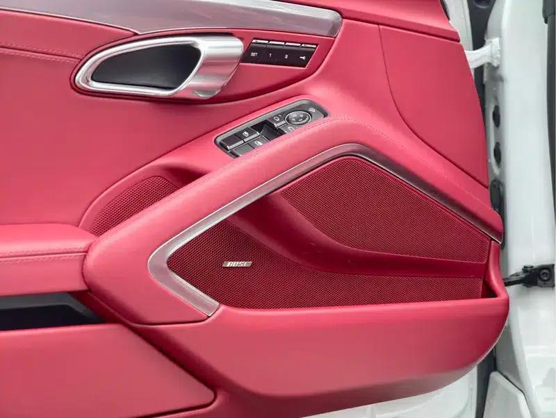 2020 Porsche 718 Boxster 2.0T — миниатюра 7