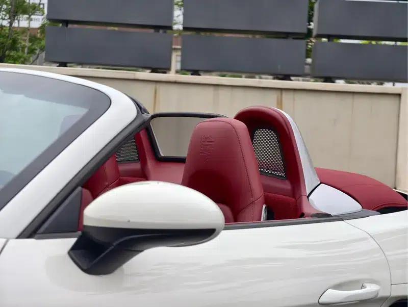 2020 Porsche 718 Boxster 2.0T — миниатюра 10