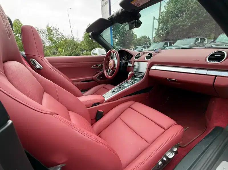 2016 Porsche 718 Boxster 2.0T — миниатюра 11