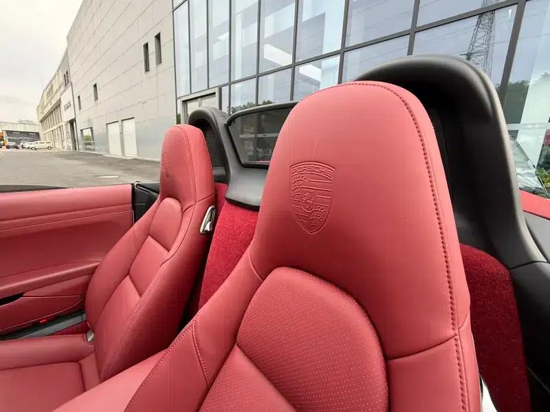2016 Porsche 718 Boxster 2.0T — миниатюра 13