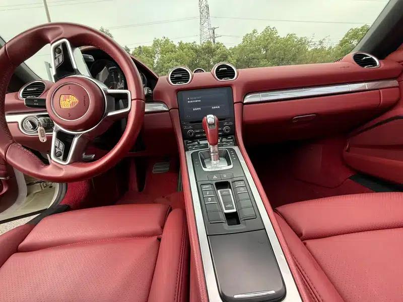 2016 Porsche 718 Boxster 2.0T — миниатюра 9