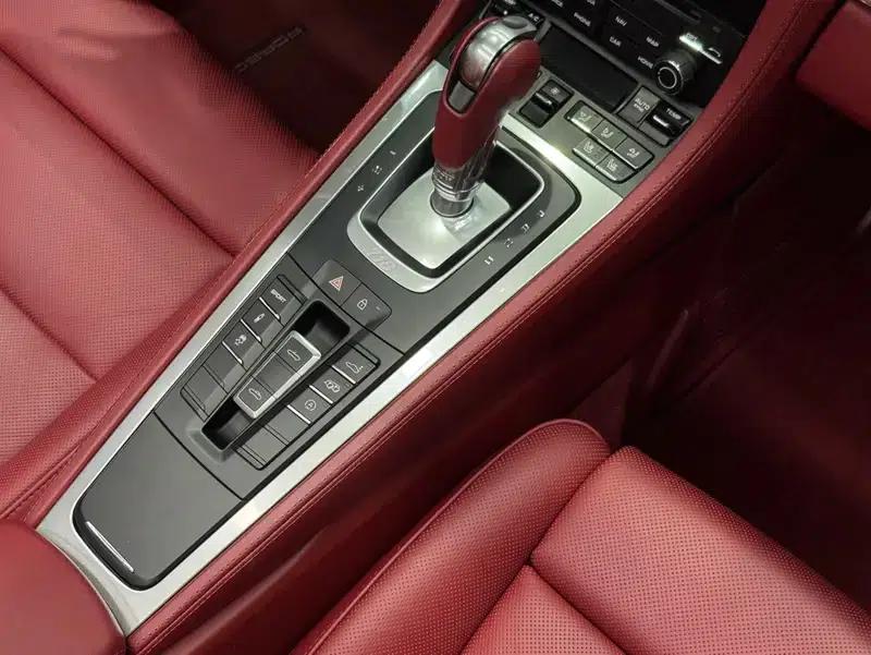 2022 Porsche 718 Boxster 2.0T — миниатюра 19