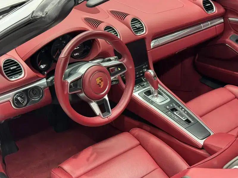 2022 Porsche 718 Boxster 2.0T — миниатюра 29