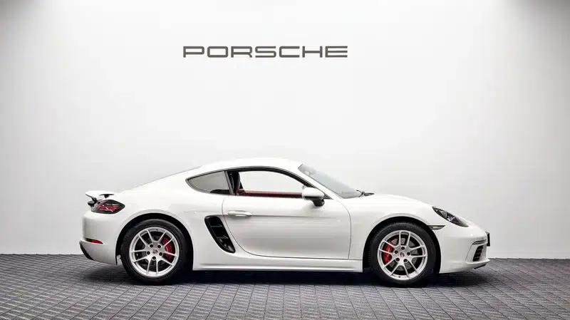 Porsche 718 2019 2.0T Automatic Rear-Wheel Drive 2-Seater Factory Custom Edition — миниатюра 8