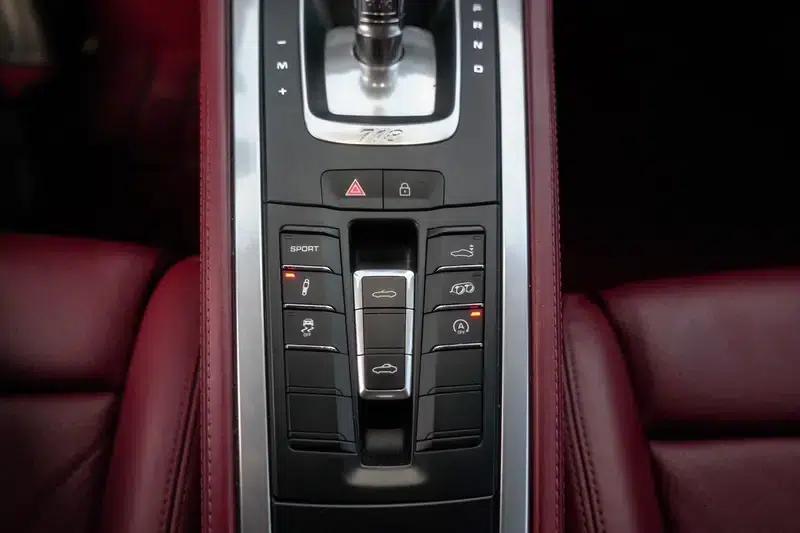 2020 Porsche 718 Boxster 2.0T — миниатюра 9