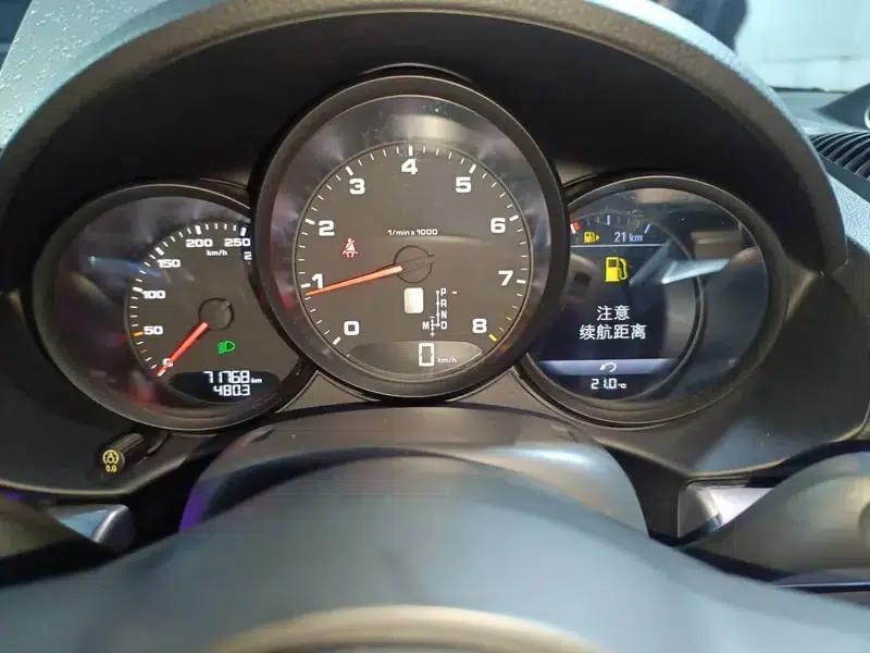 2018 Porsche 718 Boxster 2.0T — миниатюра 13