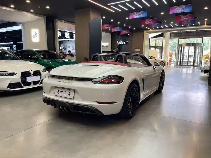 2016 Porsche 718 Boxster 2.0T — миниатюра 6