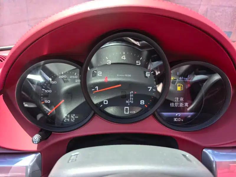 2023 Porsche 718 Boxster Style Edition 2.0T — миниатюра 9