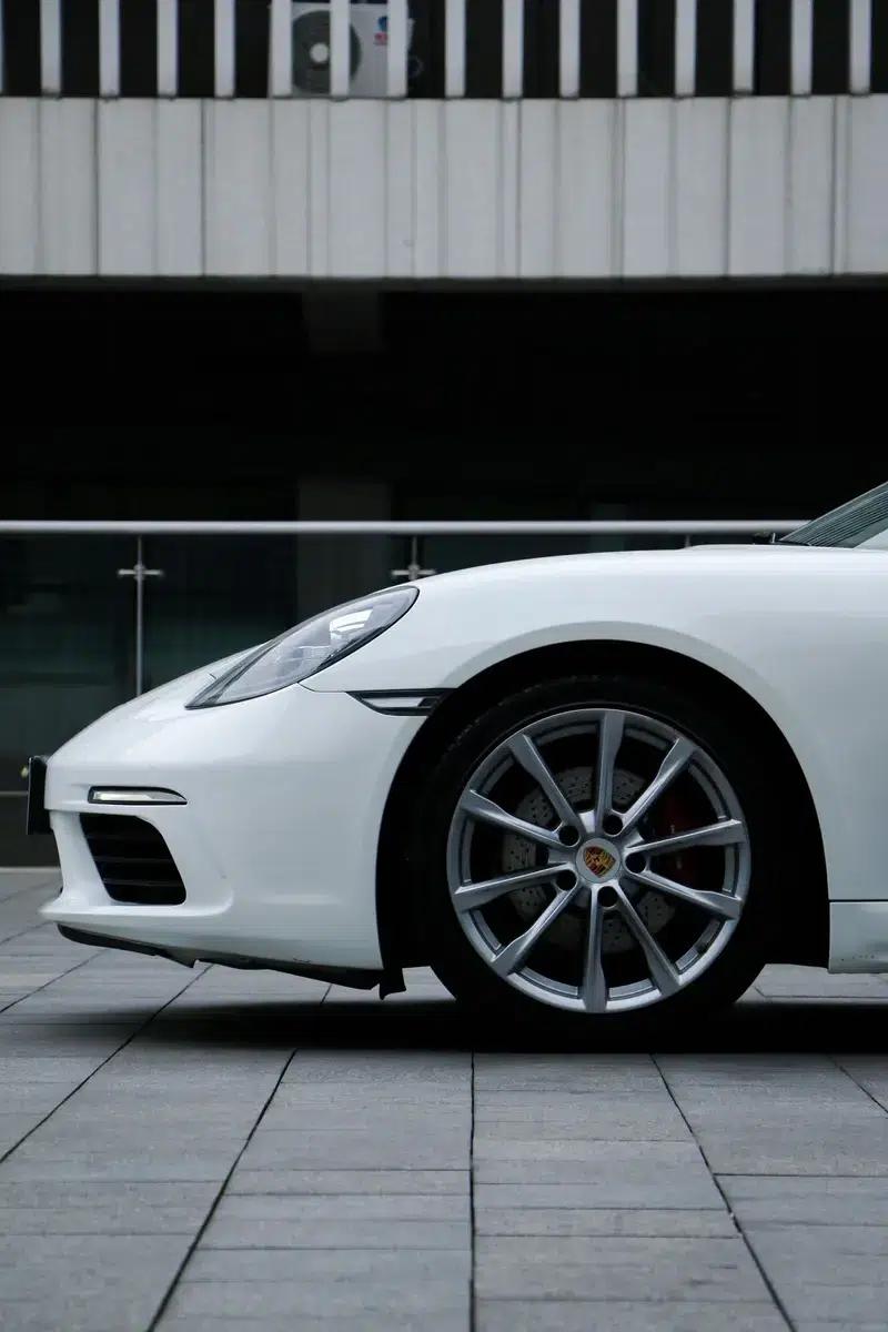 Porsche 718 Cayman 2016 2.0T — миниатюра 9