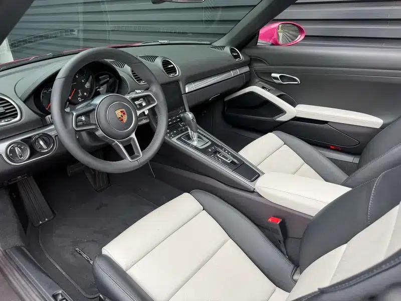 2023 Porsche 718 Boxster 2.0T — миниатюра 16