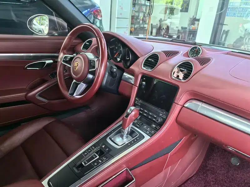 2020 Porsche 718 Boxster 2.0T — миниатюра 10