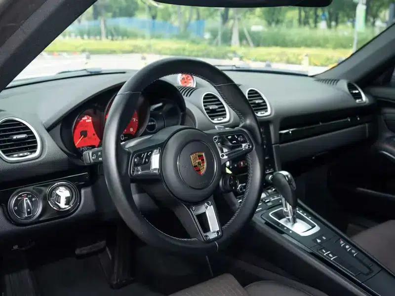 Porsche 718 Cayman 2020 2.0T — миниатюра 14