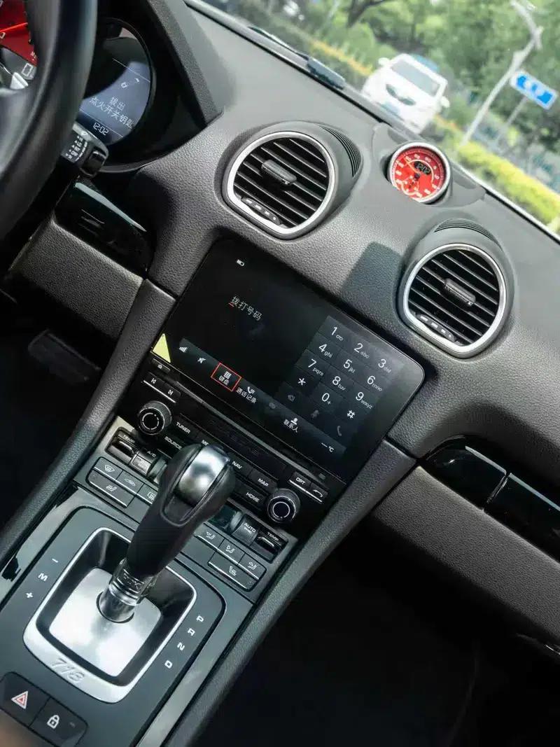Porsche 718 Cayman 2020 2.0T — миниатюра 7