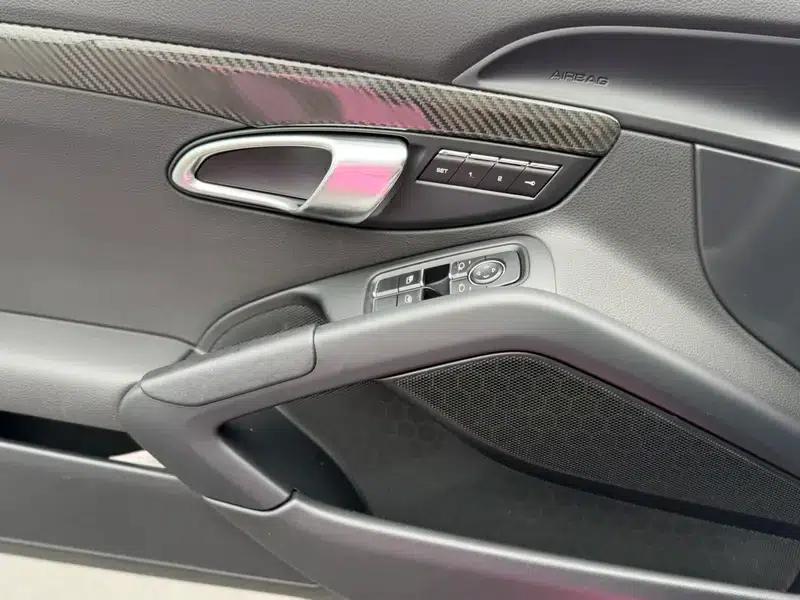 Porsche 718 Cayman 2016 2.0T — миниатюра 10