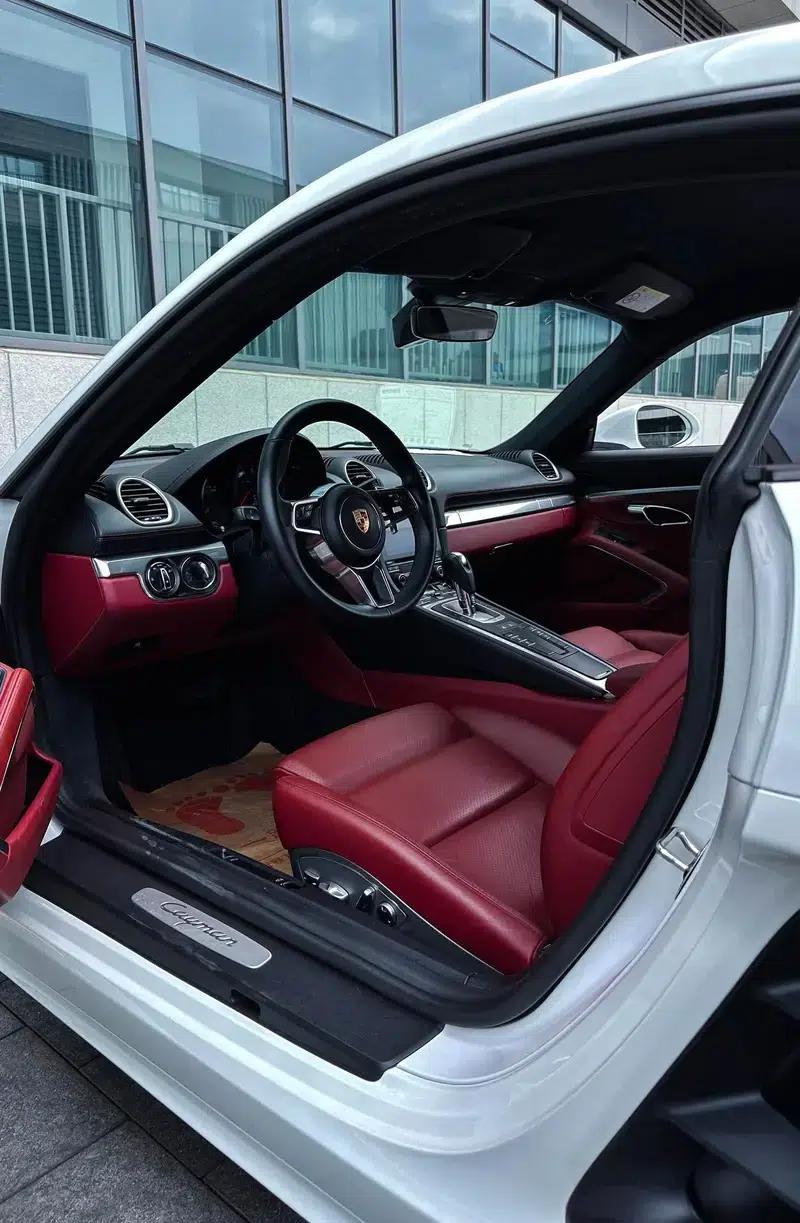 Porsche 718 Cayman 2018 2.0T — миниатюра 7