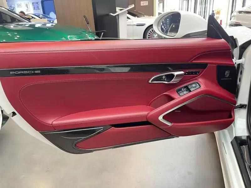 Porsche 718 Cayman 2018 2.0T — миниатюра 8
