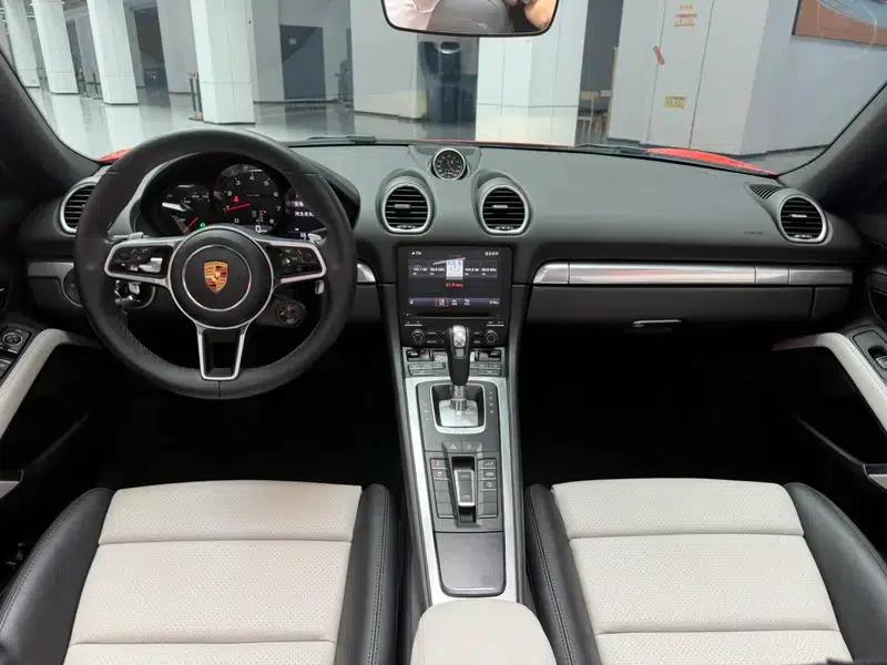 2018 Porsche 718 Boxster 2.0T — миниатюра 13