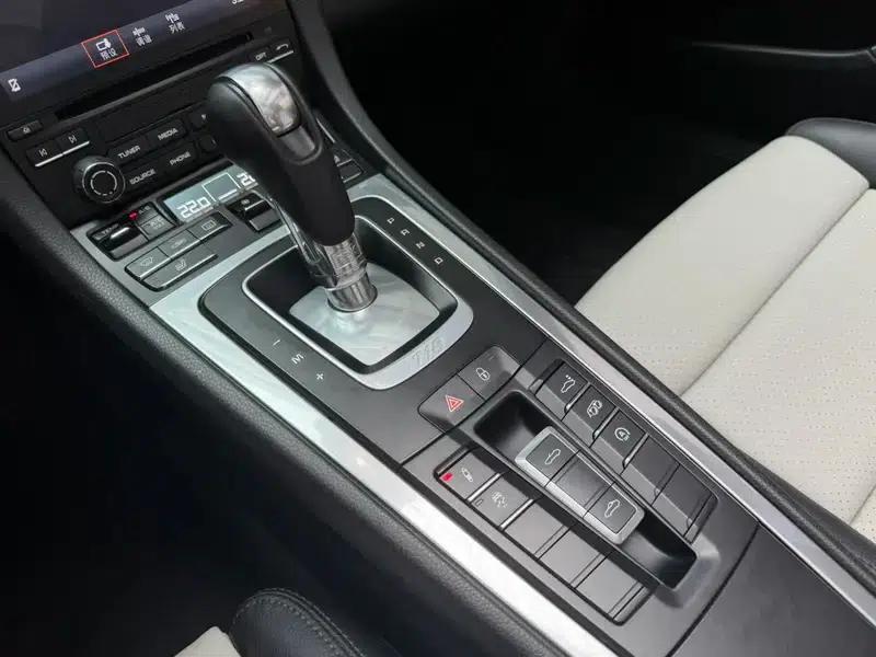 2018 Porsche 718 Boxster 2.0T — миниатюра 15