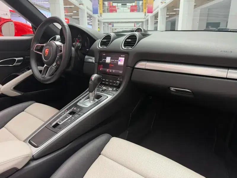 2018 Porsche 718 Boxster 2.0T — миниатюра 17