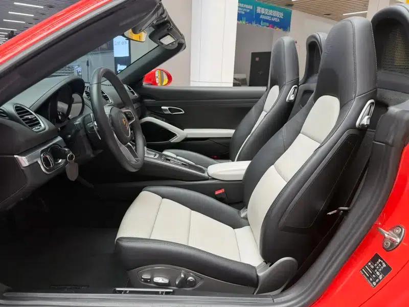 2018 Porsche 718 Boxster 2.0T — миниатюра 21