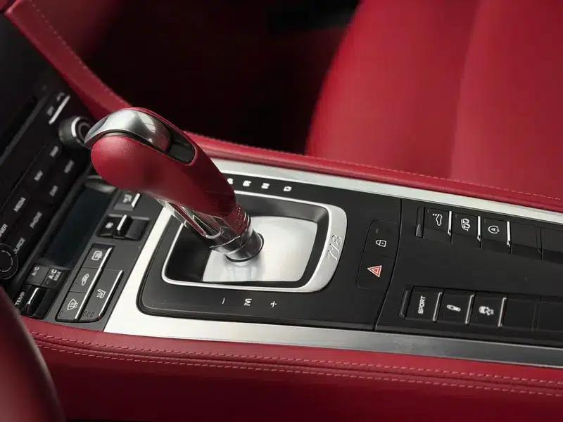 Porsche 718 Cayman 2020 2.0T — миниатюра 14