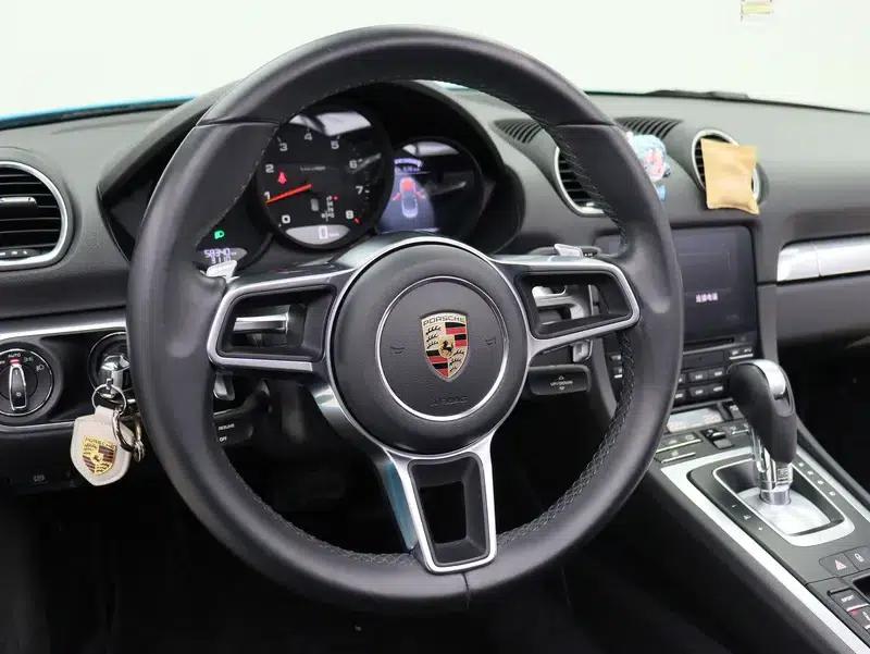 2016 Porsche 718 Boxster 2.0T — миниатюра 18