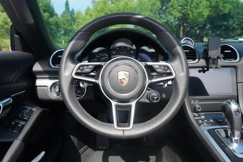 2023 Porsche 718 Boxster 2.0T — миниатюра 13