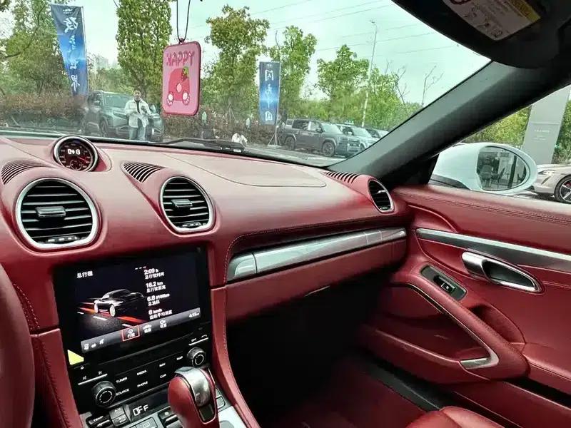 2018 Porsche 718 Boxster 2.0T — миниатюра 12