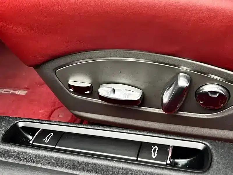 2018 Porsche 718 Boxster 2.0T — миниатюра 14