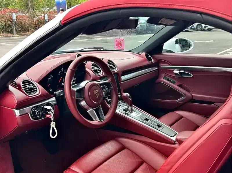 2018 Porsche 718 Boxster 2.0T — миниатюра 10