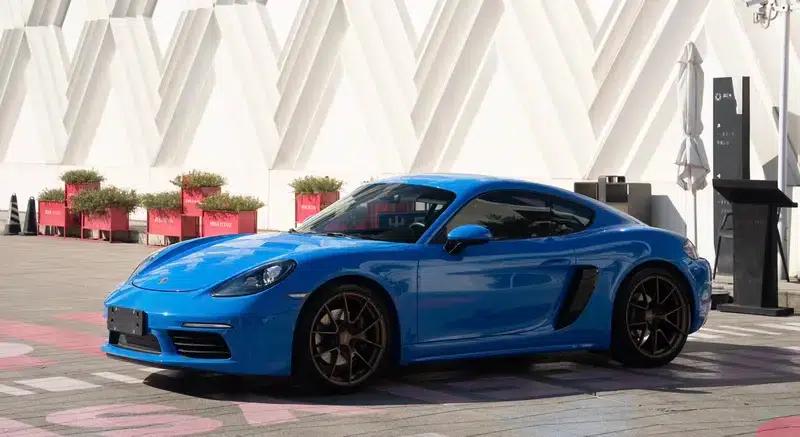 Porsche 718 Cayman 2023 2.0T — миниатюра 1