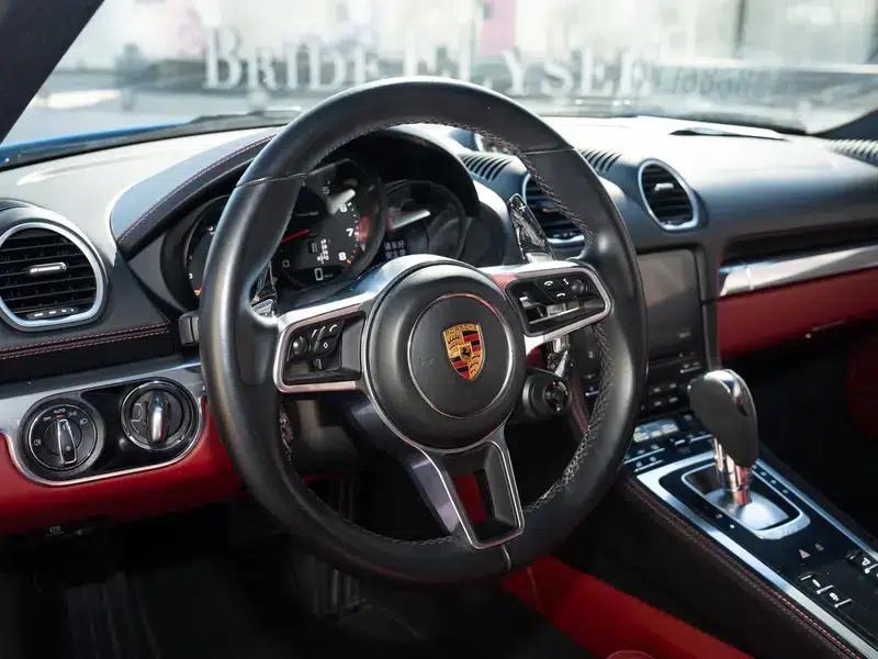 Porsche 718 Cayman 2023 2.0T — миниатюра 13