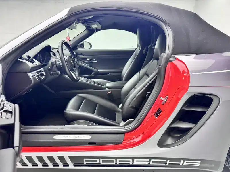 2018 Porsche 718 Boxster 2.0T — миниатюра 17