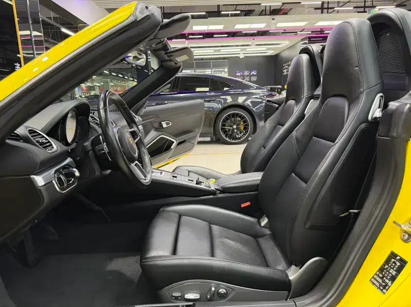 2018 Porsche 718 Boxster 2.0T — миниатюра 12