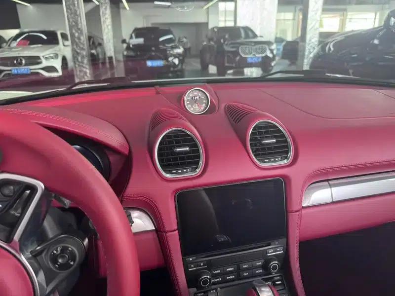 2020 Porsche 718 Boxster 2.0T — миниатюра 11