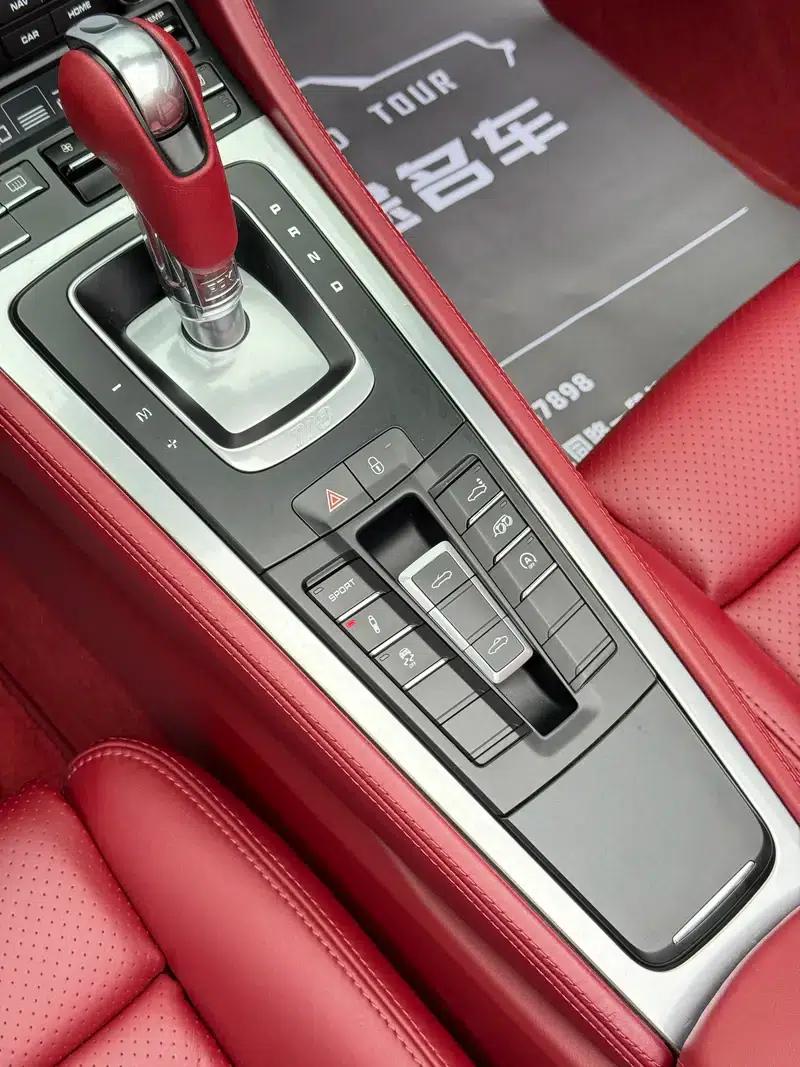 2018 Porsche 718 Boxster 2.0T — миниатюра 8