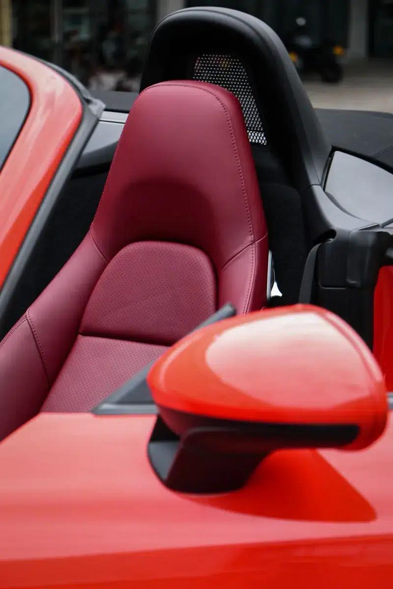 2018 Porsche 718 Boxster 2.0T — миниатюра 8