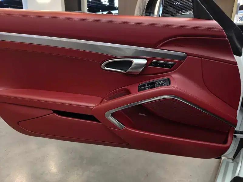 2020 Porsche 718 Boxster 2.0T — миниатюра 8