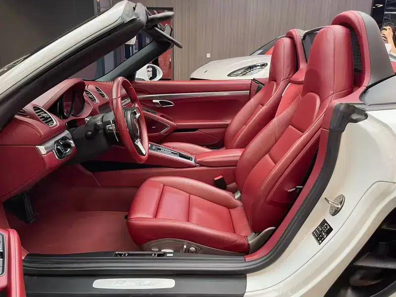 2018 Porsche 718 Boxster 2.0T — миниатюра 12