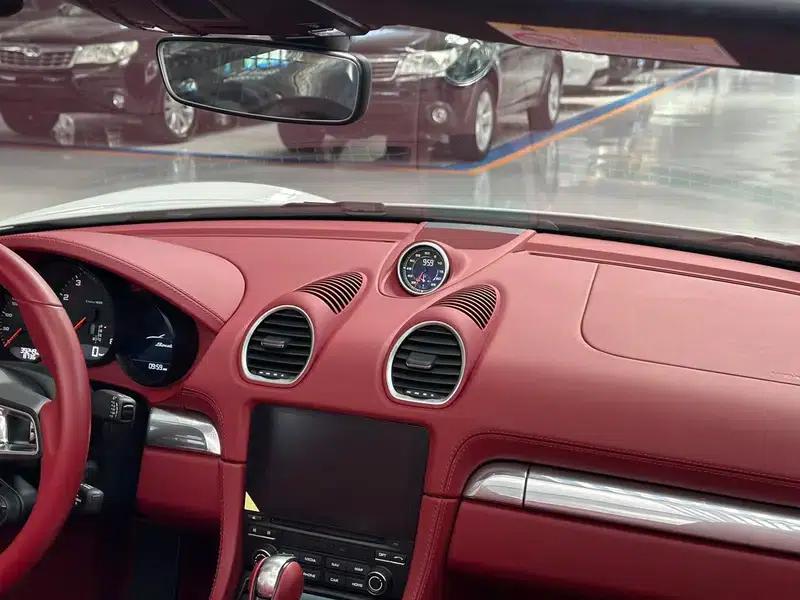 2023 Porsche 718 Boxster 2.0T — миниатюра 20