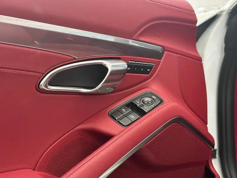 2023 Porsche 718 Boxster 2.0T — миниатюра 24